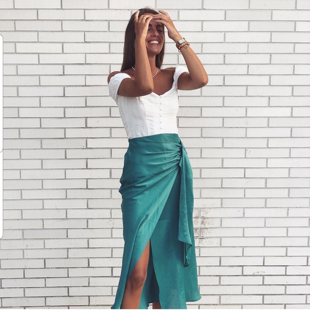 🎈 RESTOCK! Zara Satin skirt with knot - Picture 15 of 16